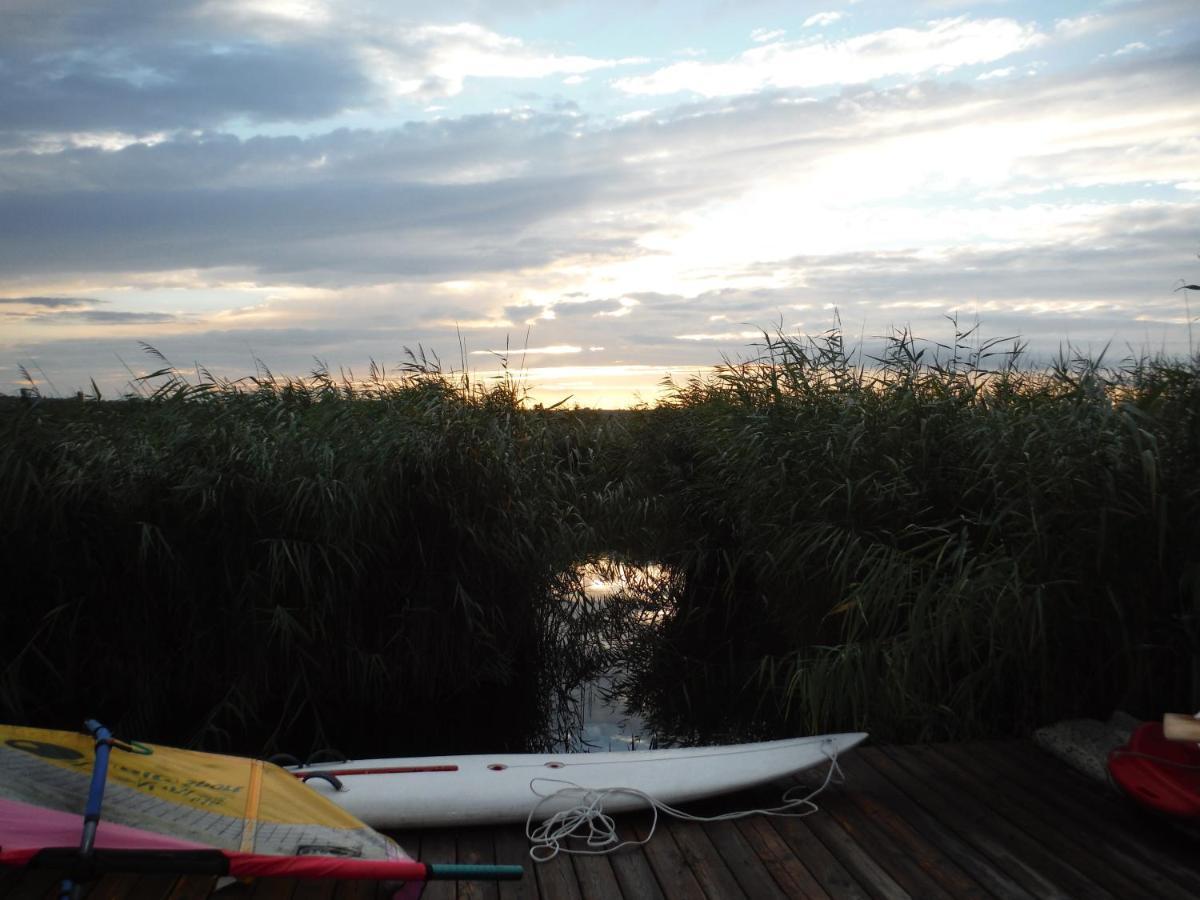 Pfahlbau Sunset II Toplage Inklusive Elektroboot Руст Екстер'єр фото